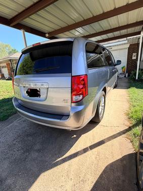 Silver 2019 Dodge Grand Caravan SXT