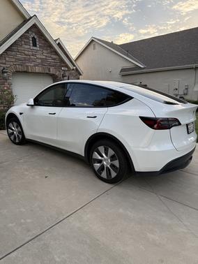 White 2023 Tesla Model Y Long Range
