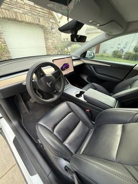 White 2023 Tesla Model Y Long Range