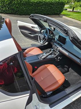 2023 Mazda MX-5 Miata RF Grand Touring