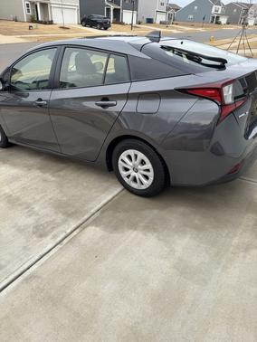 2020 Toyota Prius LE