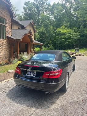 Black 2011 Mercedes-Benz E-Class E 350
