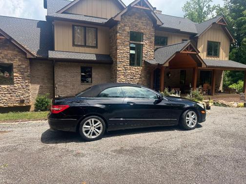 Black 2011 Mercedes-Benz E-Class E 350