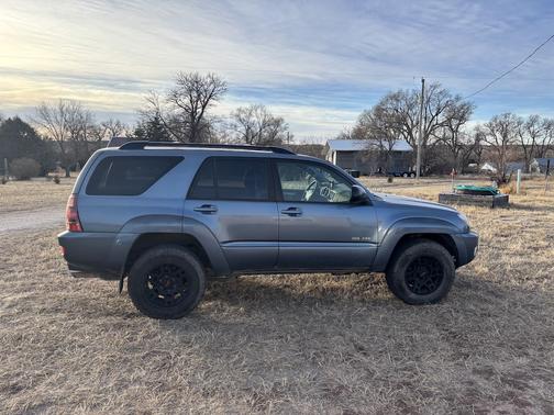 2004 Toyota 4Runner SR5