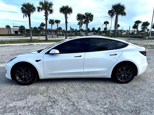 White 2023 Tesla Model 3 Base