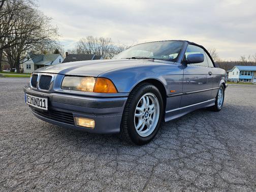 Blue 1999 BMW 323 iC