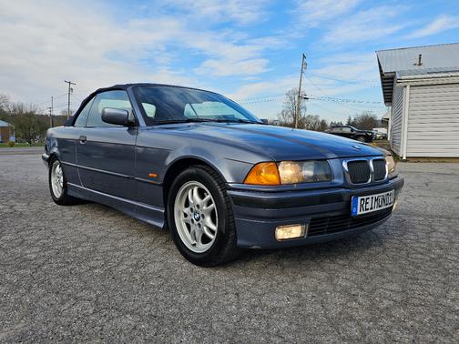 Blue 1999 BMW 323 iC