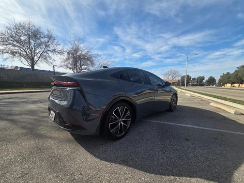 2024 Toyota Prius XLE