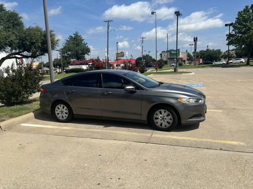 2013 Ford Fusion S