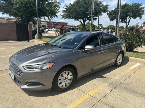2013 Ford Fusion S