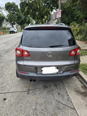 2010 Volkswagen Tiguan Wolfsburg Edition