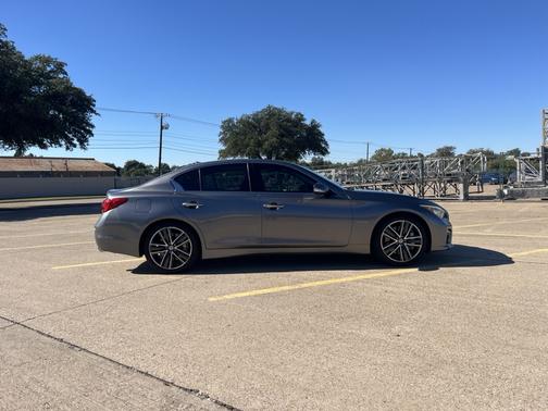 2014 INFINITI Q50 Hybrid Sport