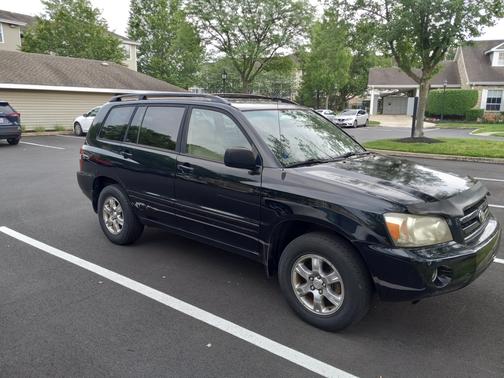 2004 Toyota Highlander Base