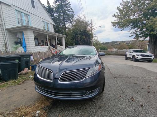 2013 Lincoln MKS Base