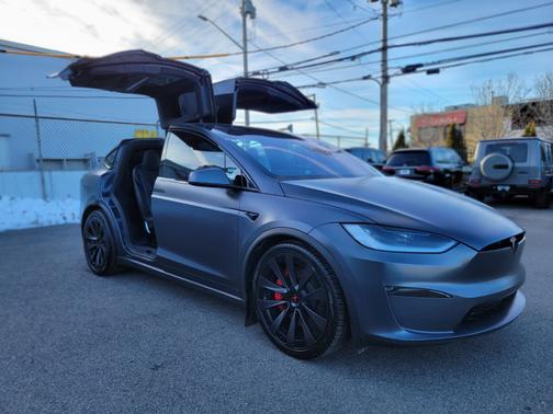 2023 Tesla Model X Plaid