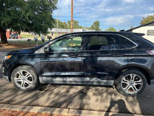 Black 2016 Ford Edge Titanium