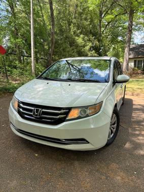 White 2015 Honda Odyssey EX-L