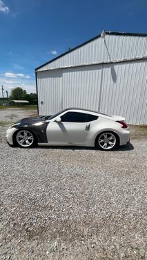 White 2010 Nissan 370Z Base