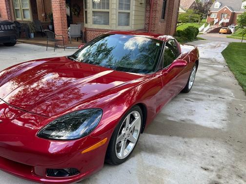 2005 Chevrolet Corvette Base