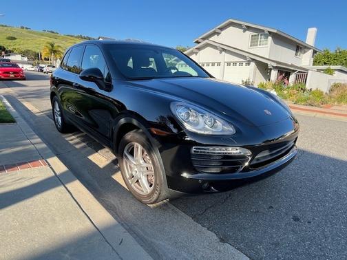 2012 Porsche Cayenne Base