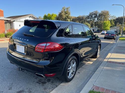 2012 Porsche Cayenne Base