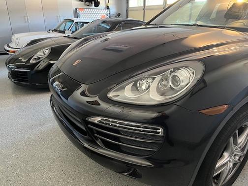 2012 Porsche Cayenne Base
