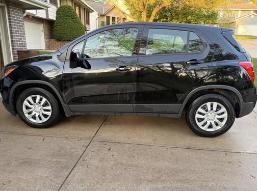 Black 2019 Chevrolet Trax LS