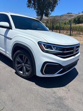 White 2021 Volkswagen Atlas Cross Sport 3.6L V6 SE w/Technology R-Line