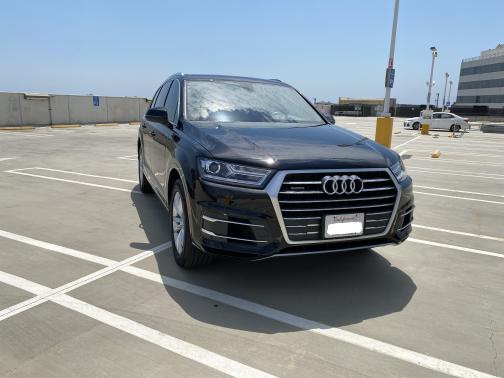 Photo 4 of 20 of 2019 Audi Q7 55 Premium