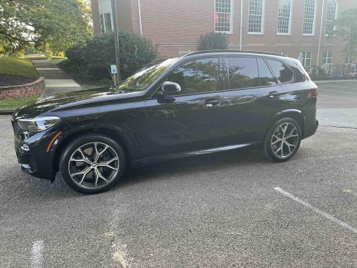 Photo 1 of 5 of 2021 BMW X5 PHEV xDrive45e