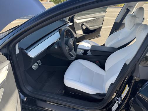 2023 Tesla Model 3 Performance