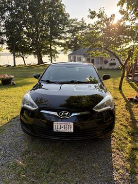 Black 2016 Hyundai Veloster Base