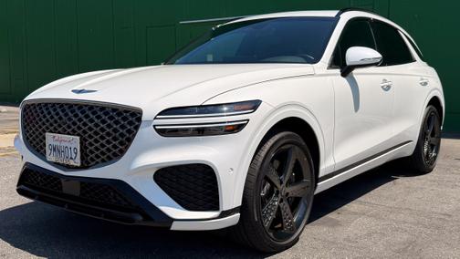 2025 Genesis GV70 2.5T