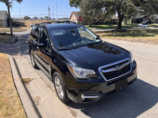 Black 2017 Subaru Forester 2.5i Touring