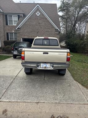 2004 Toyota Tacoma PreRunner Double Cab