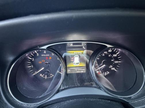 Gray 2016 Nissan Rogue SV