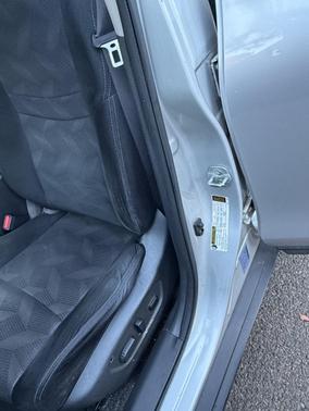 Gray 2016 Nissan Rogue SV