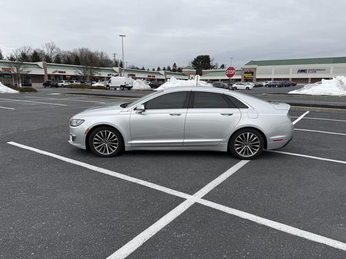 2017 Lincoln MKZ Premiere