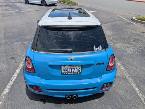 Blue 2013 MINI Hardtop Cooper S