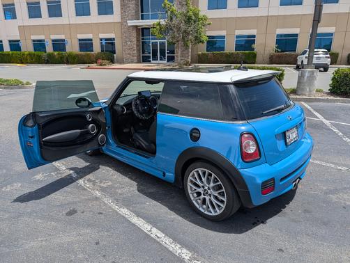 Blue 2013 MINI Hardtop Cooper S