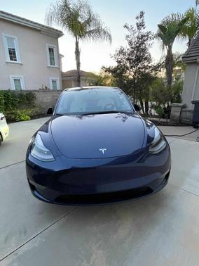 Blue 2023 Tesla Model Y Long Range