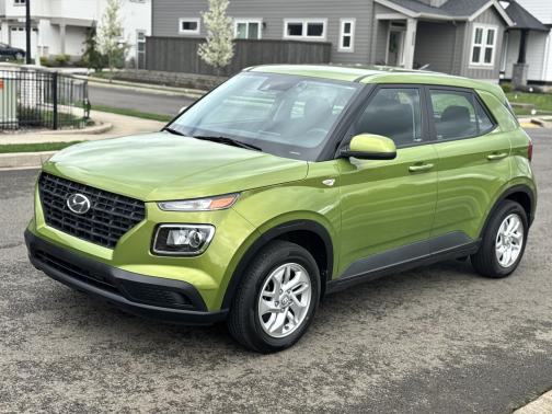 2022 Hyundai VENUE SE