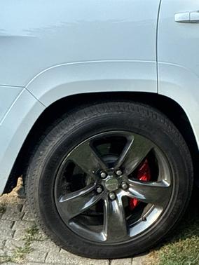 White 2014 Jeep Grand Cherokee SRT