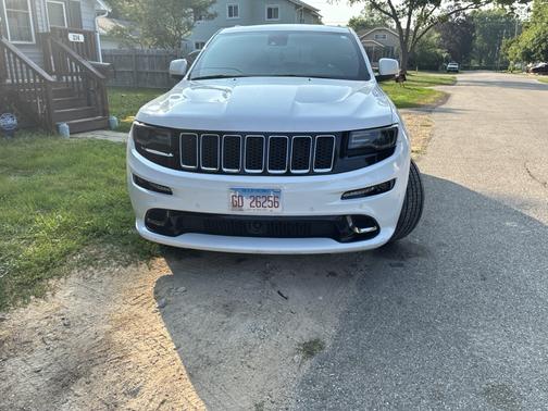 White 2014 Jeep Grand Cherokee SRT