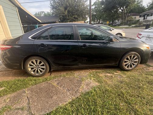 Blue 2017 Toyota Camry XLE