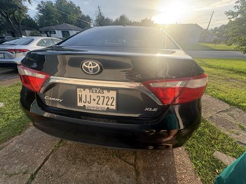 Blue 2017 Toyota Camry XLE