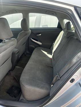 2010 Toyota Prius III