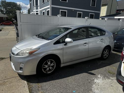 2010 Toyota Prius III