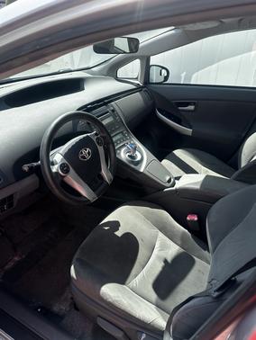 2010 Toyota Prius III