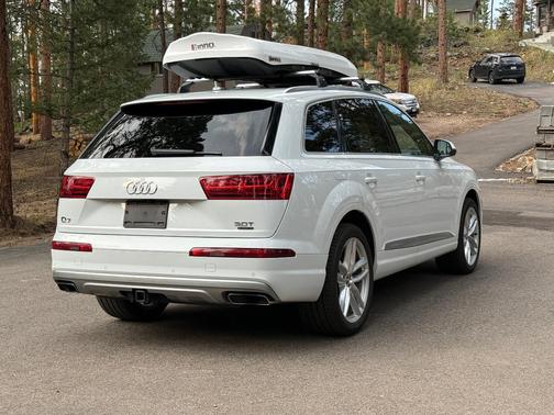 White 2018 Audi Q7 3.0T Prestige